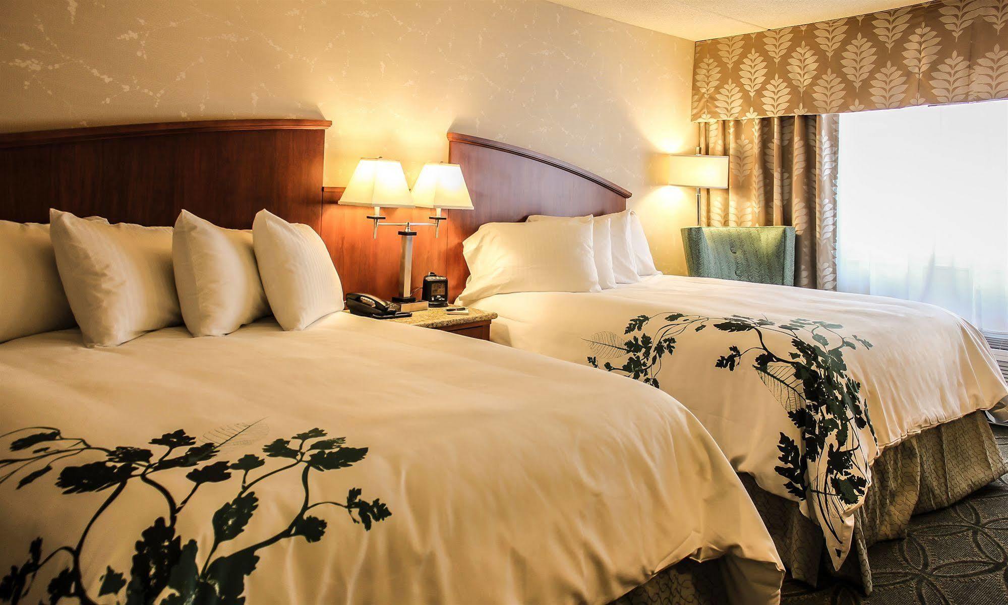Wingate By Wyndham Elkins Hotel Екстериор снимка