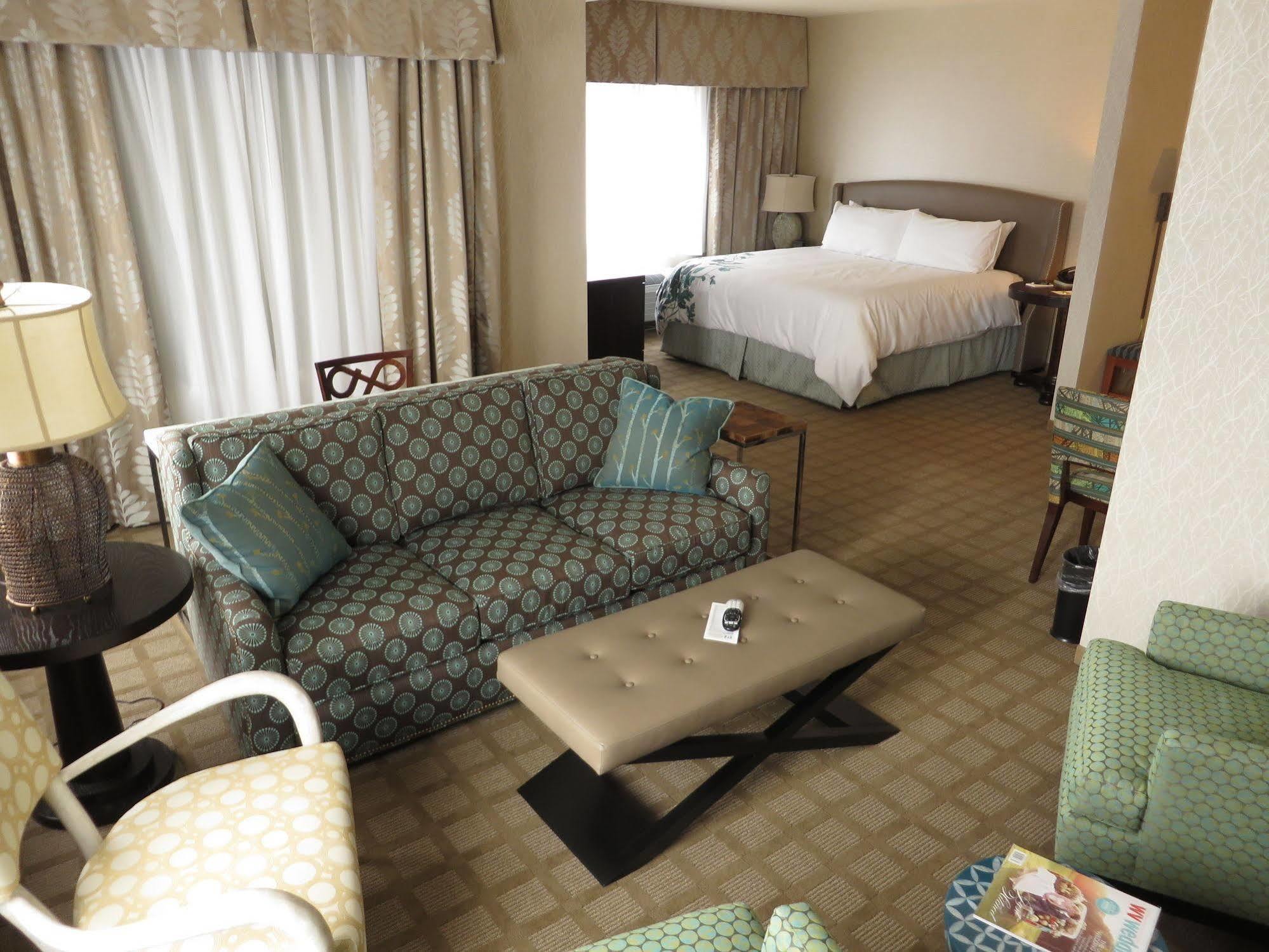 Wingate By Wyndham Elkins Hotel Екстериор снимка