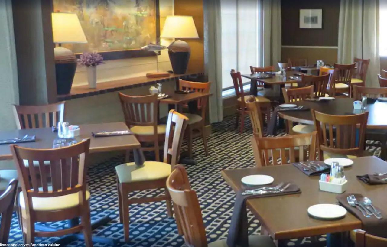 Wingate By Wyndham Elkins Hotel Екстериор снимка